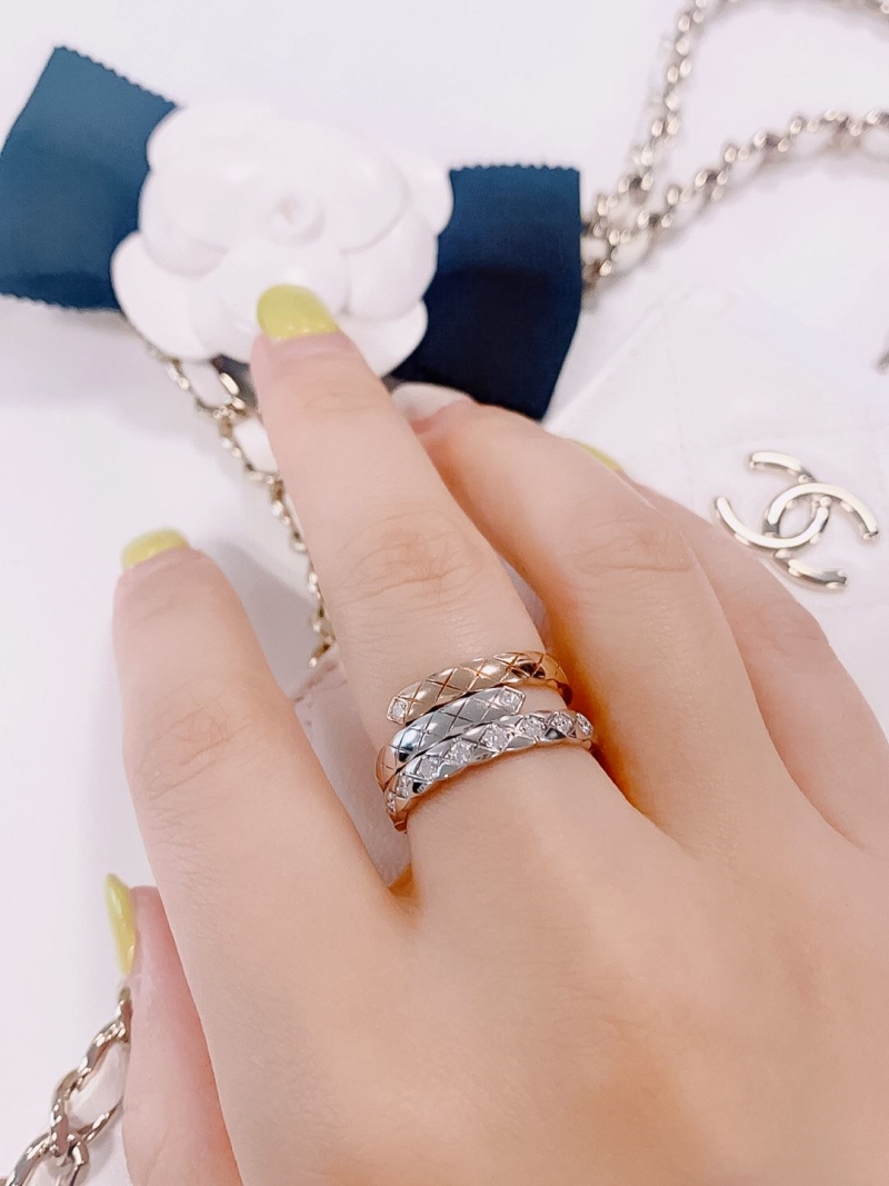 Ch**el rings